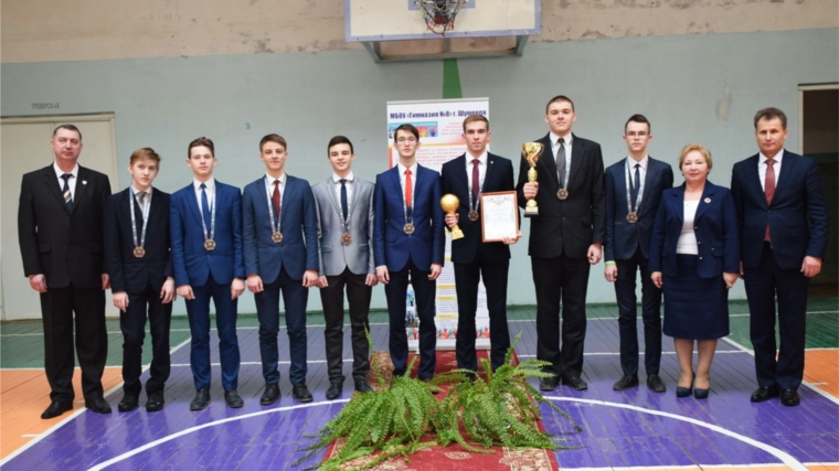 Глава администрации города Шумерля поздравил гимназистов со званием чемпионов Регионального финала школьной баскетбольной лиги «КЭС-БАСКЕТ» в Чувашской Республике