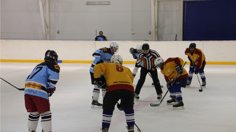 Состоялся хоккейный турнир между командами «Кристалл» п. Вурнары и «Торханы» Шумерлинского района