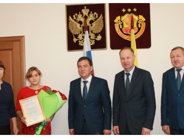 Ырă енне туртăнсан умри çул та уçăлать