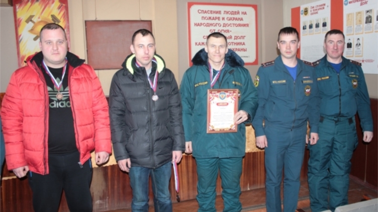 В Шумерле прошли соревнования сотрудников МЧС России по проведению аварийно-спасательных работ при ликвидации последствий дорожно-транспортных происшествий