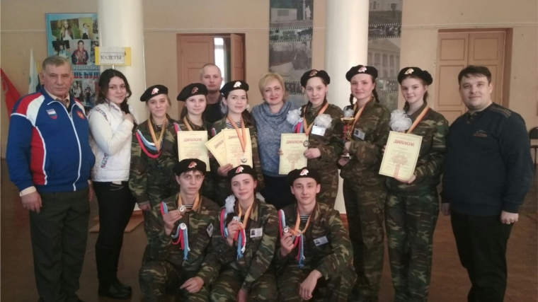 Команда «ЮНАРМИЯ» МБОУ «Алгашинская СОШ» в числе призеров в республиканском фестивале военно-патриотических клубов, кадетских классов, отделений "Юнармия"