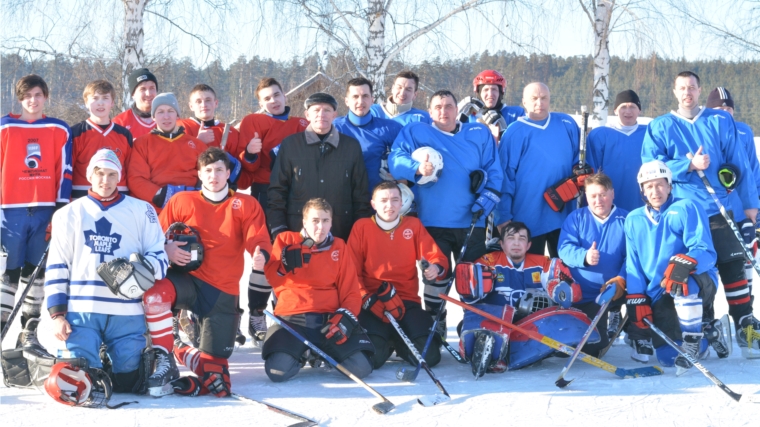 Сегодня, в рамках празднования проводов зимы состоялся традиционный хоккейный турнир