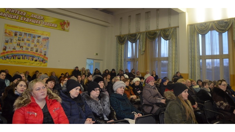 Об актуальных вопросах – на встречах депутатов Собрания депутатов города Шумерля с родительской общественностью