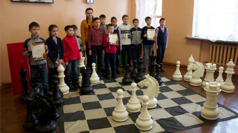 В городе Шумерля прошел I-ый этап республиканских соревнований по шахматам «Белая ладья»