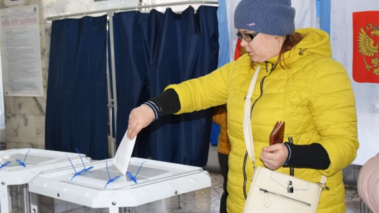 На 12 часов в городе Шумерле проголосовали 34,10% избирателей