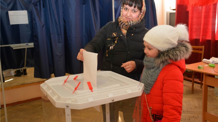 На 15 часов в Вурнарском районе проголосовали 83,19% избирателей