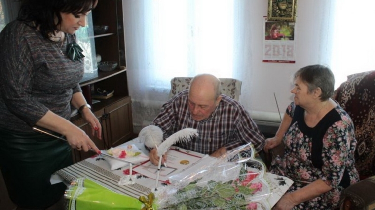 _г. Алатырь: 55 лет идут по жизни вместе супруги Макаровы