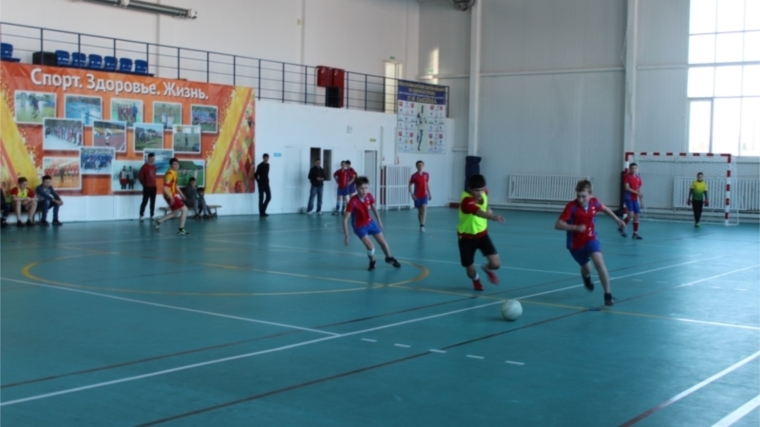 Футболисты ДЮСШ «Туслах» приняли участие в открытом первенстве по мини-футболу в Янтиковском районе