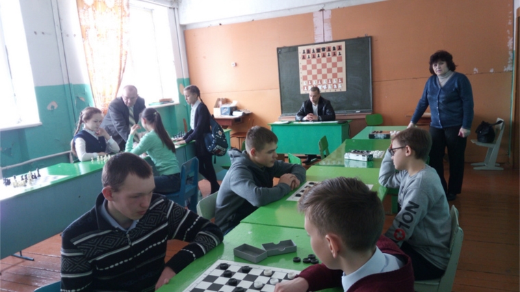 Шахматно-шашечный турнир прошел в Алатырском районе