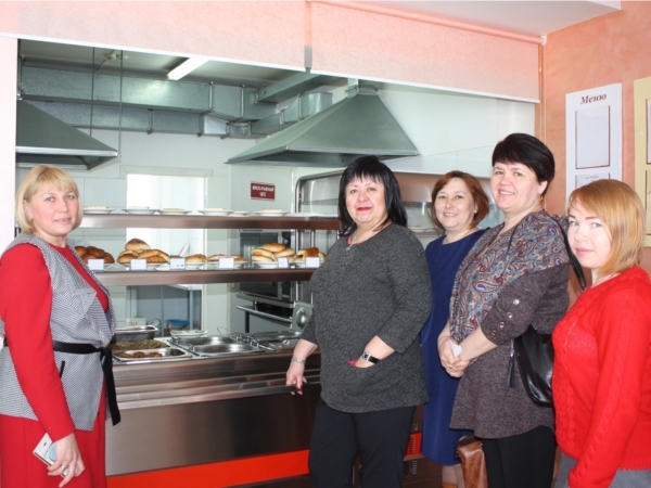 Çĕр хут илтиччен пĕр хут курни аванрах