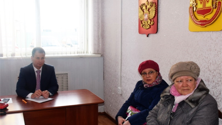 Глава администрации города Шумерля провел прием граждан по личным вопросам