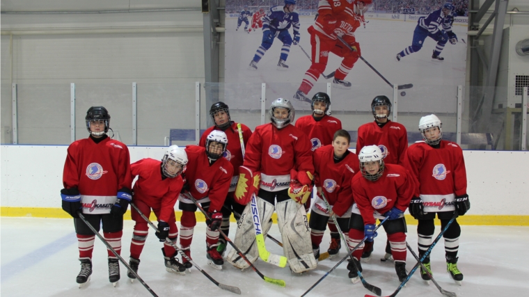 В Чебоксарах состоялись межрайонные соревнования по хоккею в рамках Школьной хоккейной лиги