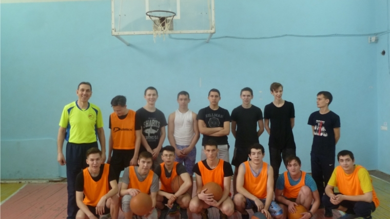 Соревнования по баскетболу состоялись в спортивном зале ЧГТСГХ