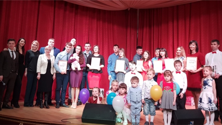 Молодые семьи- победители и призеры в номинациях республиканского фестиваля семейных традиций «Объединение»