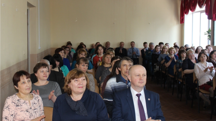 Сегодня главы городского и сельских поселений Ядринского района собрались на очередное совещание