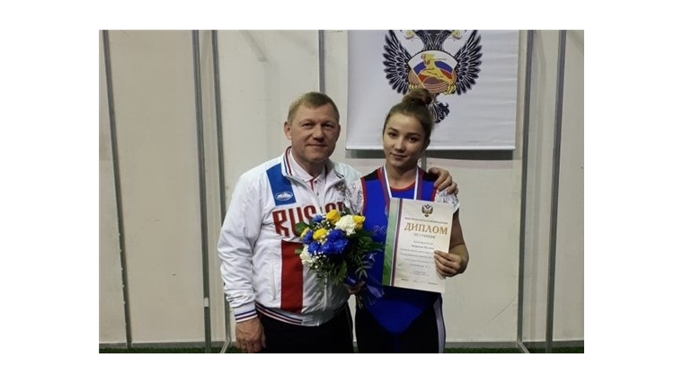 Полина Андреева – бронзовый призёр юниорского первенства России по тяжёлой атлетике