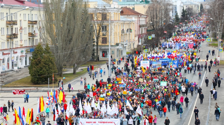 Первомайские мероприятия в Чебоксарах прошли массово, торжественно и ярко