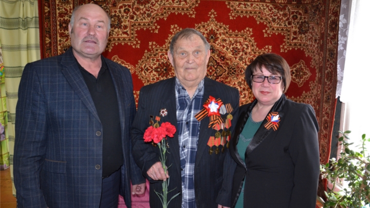 В Алатырском районе ветераны Великой Отечественной войны принимают поздравления с Днем Победы