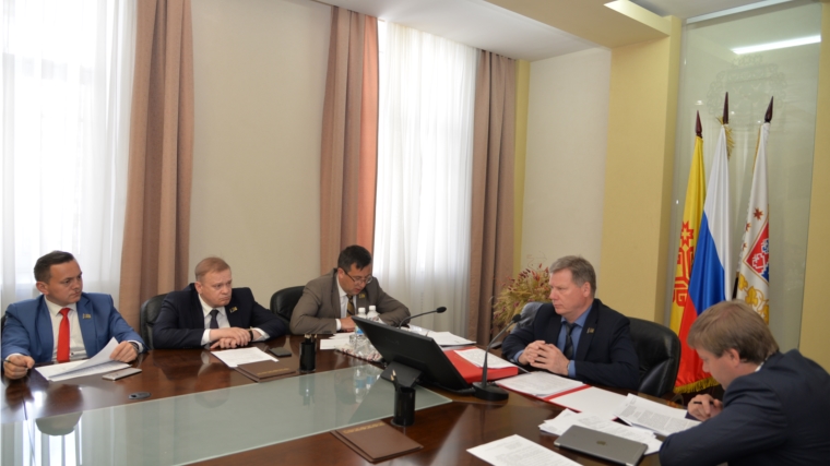 Вопрос о присвоении звания «Почетный гражданин города Чебоксары» обсудили на заседании Президиума Чебоксарского городского Собрания депутатов