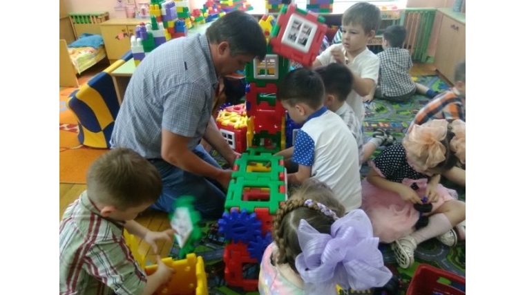 В дошкольных учреждениях проходят «Папины уроки»
