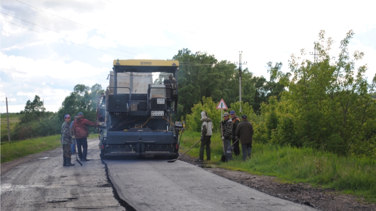 В Шемуршинском районе идет ремонт дорог