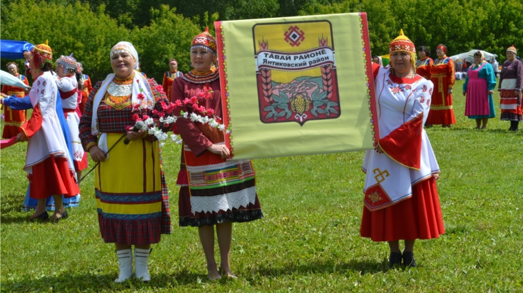Добрые традиции национального праздника – в Янтиковском районе прошел районный праздник песни, труда и спорта «Акатуй-2018»