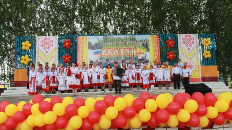 Труженики Урмарского района празднуют один из самых своих любимых праздников - &quot;Акатуй &quot;