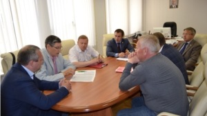 В Минэкономразвития Чувашии прошло совещание по вопросу поставки грузовых вагонов для ООО "СУОР"