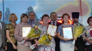 И.о. министра Инна Антонова поздравила жителей Алатыря с 465-летием города