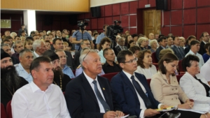 В Ядринском районе проходит расширенное совещание по подведению итогов социально-экономического развития муниципалитета за 1 полугодие 2017 года