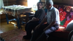 Мобильная бригада обследовала одиноко проживающих граждан пожилого возраста, инвалидов и многодетные семьи Персирланского сельского поселения