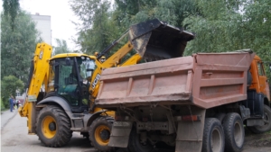 «Формирование современной городской среды»: В Ленинском районе продолжается благоустройство дворовых территорий в рамках приоритетного проекта