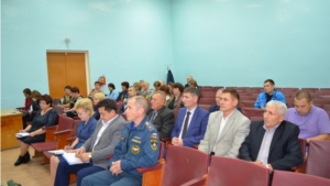 На плановом совещании в администрации Мариинско-Посадского района были подведены итоги недели и намечены планы на будущее