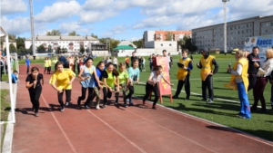 В День города Шумерля и в рамках «Кросса нации» прошла легкоатлетическая эстафета на призы газеты «Вперед»