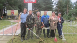 В с.Атрать прошло мероприятие в рамках Всероссийского экологического субботника «Зеленая Россия»