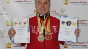Константин Кусаинов - победитель Всемирной Олимпиады по гиревому триатлону в Беларуси