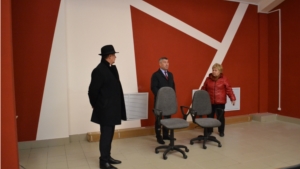 Министр культуры, по делам национальностей и архивного дела Чувашской Республики К.Г. Яковлев посетил новое здание архива