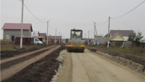 Продолжается  строительство автомобильной дороги по ул. Медвежья и ул. 70 лет Победы в д. Хучель Канашского района