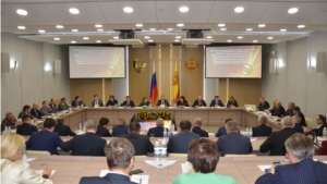 Министр Владимир Аврелькин представил ряд законопроектов комитетам Госсовета Чувашии