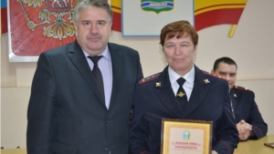 Глава администрации Порецкого района Евгений Лебедев поздравил сотрудников полиции с профессиональным праздником