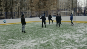 Товарищеская игра по мини-футболу между дворовыми командами Ленинского района "Мечта" и "Гром"