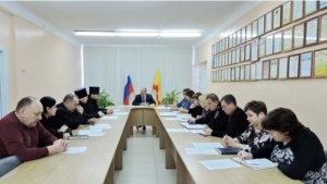 Состоялось совместное заседание Совета по делам национальностей и Совета по взаимодействию с религиозными объединениями при администрации Яльчикского района