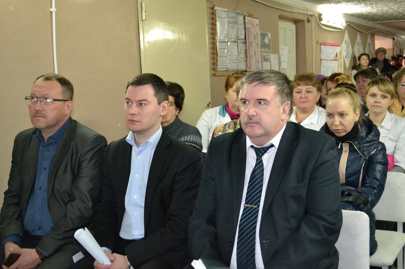 Глава администрации Порецкого района Евгений Лебедев принял участие в подведении итогов отрасли здравоохранения района