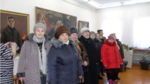 Порецкий историко-краеведческий музей и картинную галерею  посетили  ветераны труда из Сеченовского района