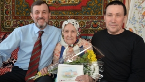 90 летие отмечает труженица тыла, ветеран труда Валентина Павловна Бамбина