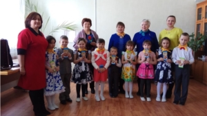 Поздравление с 8 марта от воспитанников детского сада «Золотой ключик»