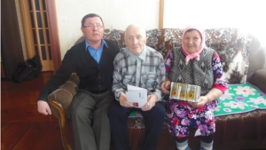 Жителю села Яльчики Шакову Николаю Сергеевичу исполнилось 90 лет