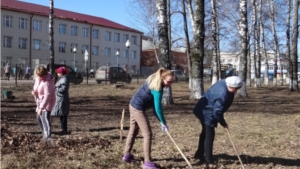 Первый весенний субботник в районном центре