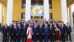 Глава Чувашии Михаил Игнатьев принял участие в торжественном мероприятии, посвященном Дню местного самоуправления