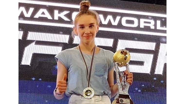 Студентка ЧГУ им. И.Н. Ульянова Полина Петухова обладательница Кубка мира «BESTFIGHTER» по кикбоксингу